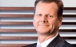 » UBS verliert CIO und Blockchain-Experten <b>Oliver Bussmann</b> – COO Axel ... - Bussmann-516-258x161