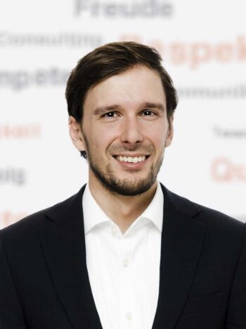 Benjamin Tenke, Cofinpro AG, Experte für die Entwicklung von bedarfsgerechteren Apps beim Mobile Banking