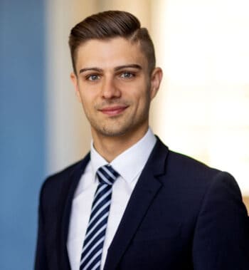 Lukas Schlotfeldt ist seit 2021 bei PPI und arbeitet als Senior Consultant im Bereich Consulting Payments