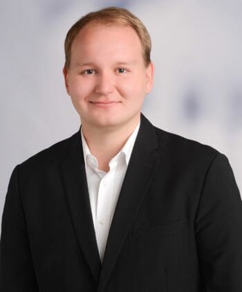 Christian Konradt, Senior Manager Risk Advisory bei Deloitte, hält die Cloud für einenEnabler für den regulatorisch konformen Einsatz von KI-Lösungen.